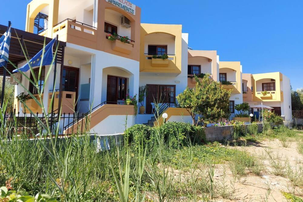 Menelaos Apartments Daratsos ภายนอก รูปภาพ
