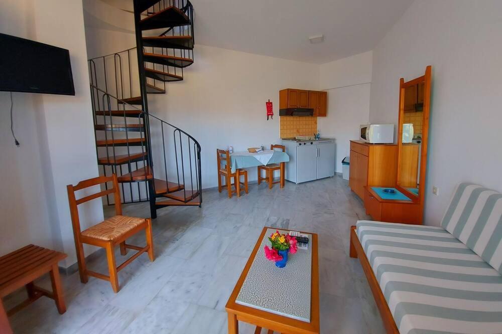 Menelaos Apartments Daratsos ภายนอก รูปภาพ