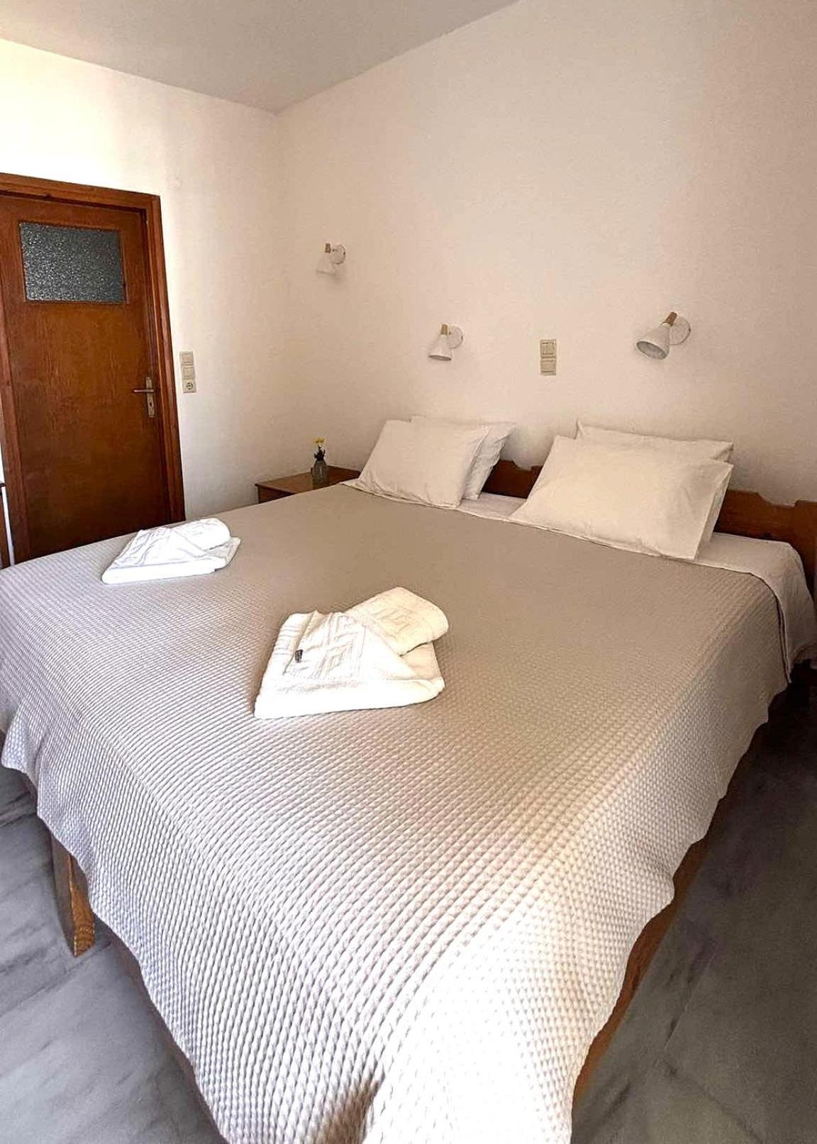 Menelaos Apartments Daratsos ภายนอก รูปภาพ