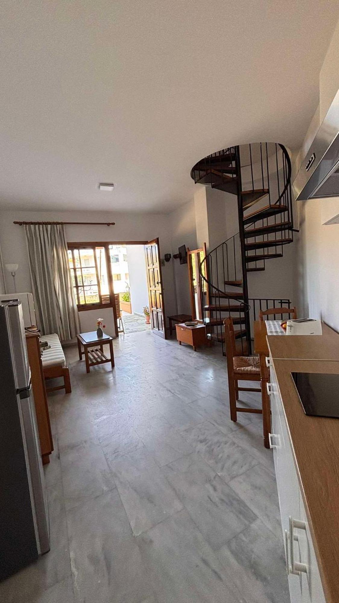 Menelaos Apartments Daratsos ภายนอก รูปภาพ