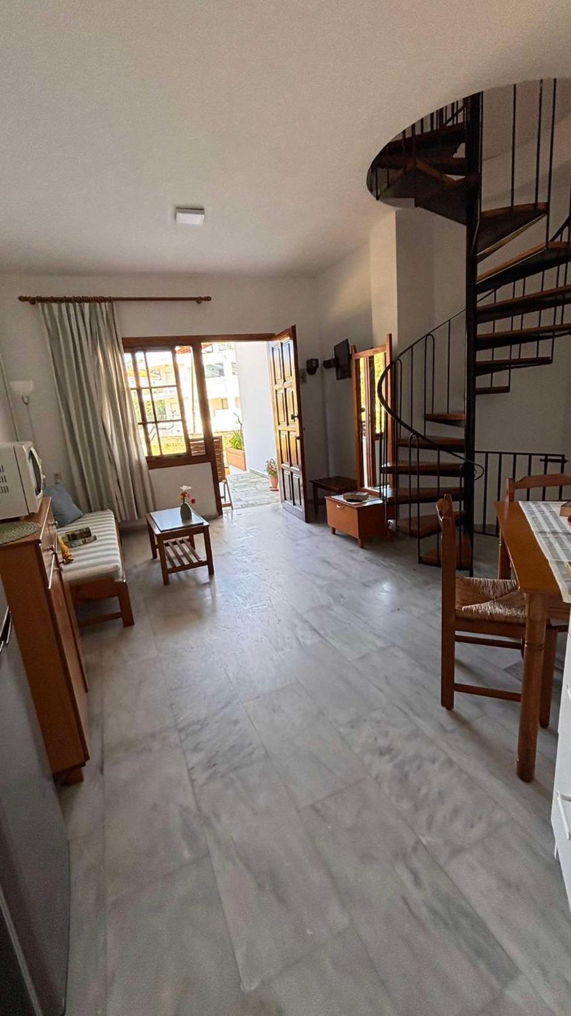 Menelaos Apartments Daratsos ภายนอก รูปภาพ
